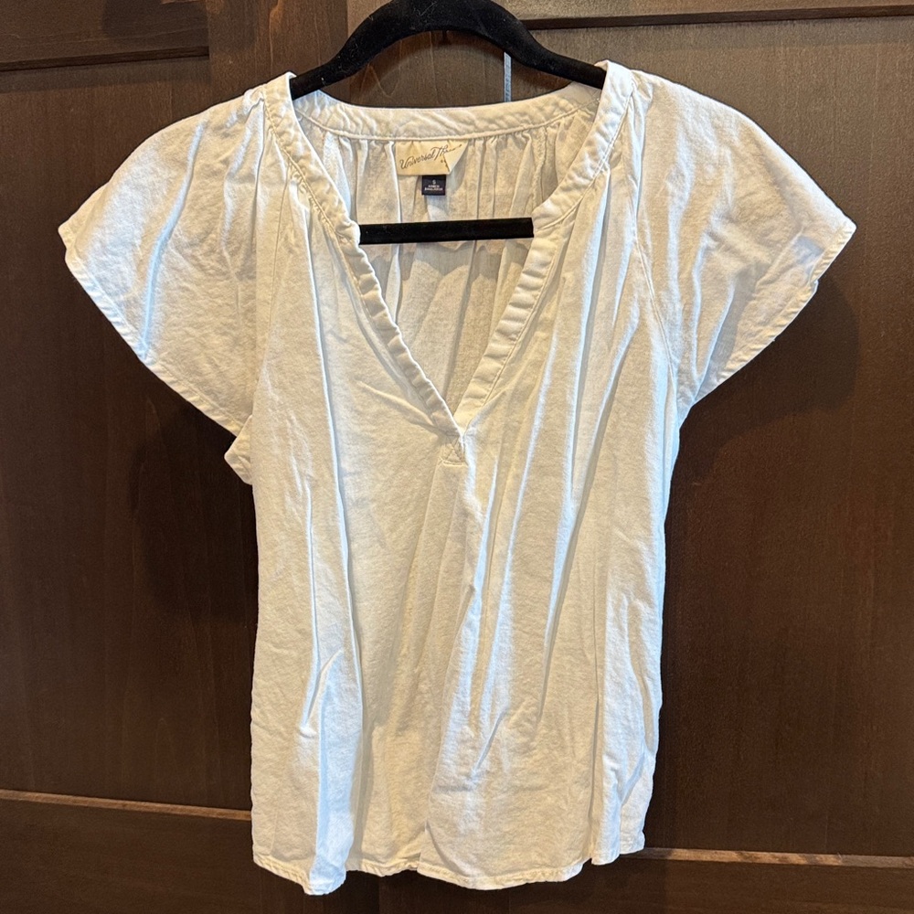 Universal Thread White V-Neck Blouse